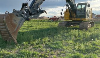 2021 John Deere 245G